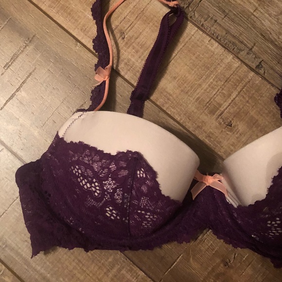 Lace Bra - Picture 2 of 4